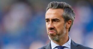 Jorge Vilda: Spain women's players call for coach to be sacked