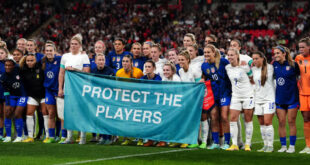 USWNT, England Show Solidarity to Sexual Abuse Survivors